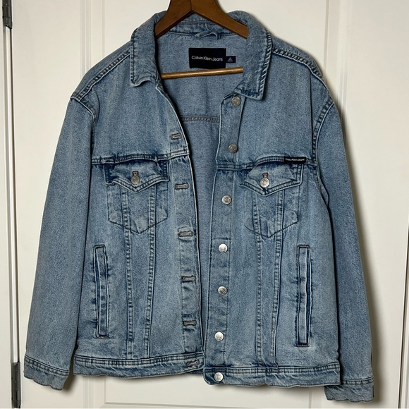 Calvin Klein Women’s Light Blue Denim Jacket Large - Picture 7 of 7